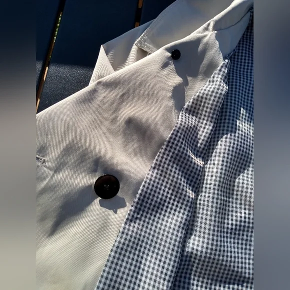 BCBGeneration Beige Double Breasted Jacket, Size Large, Fluttery Cuffs - Picture 9 of 15